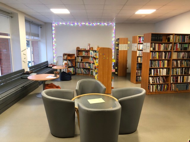 Lasītāju apkalpošanas telpa